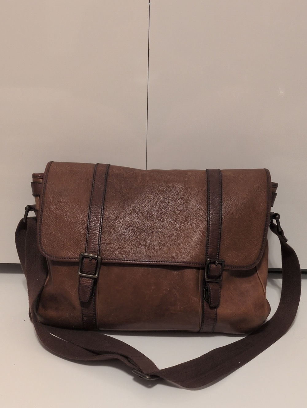 Fossil Brown Leather Messenger Laptop Bag with Dark-Brown Trim